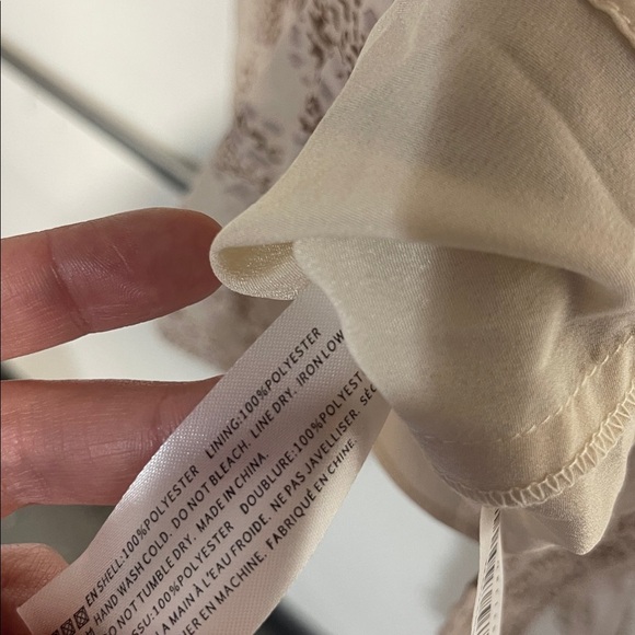 EN SAISON PLEATED MAXI DRESS CREAM SMALL - Picture 5 of 9